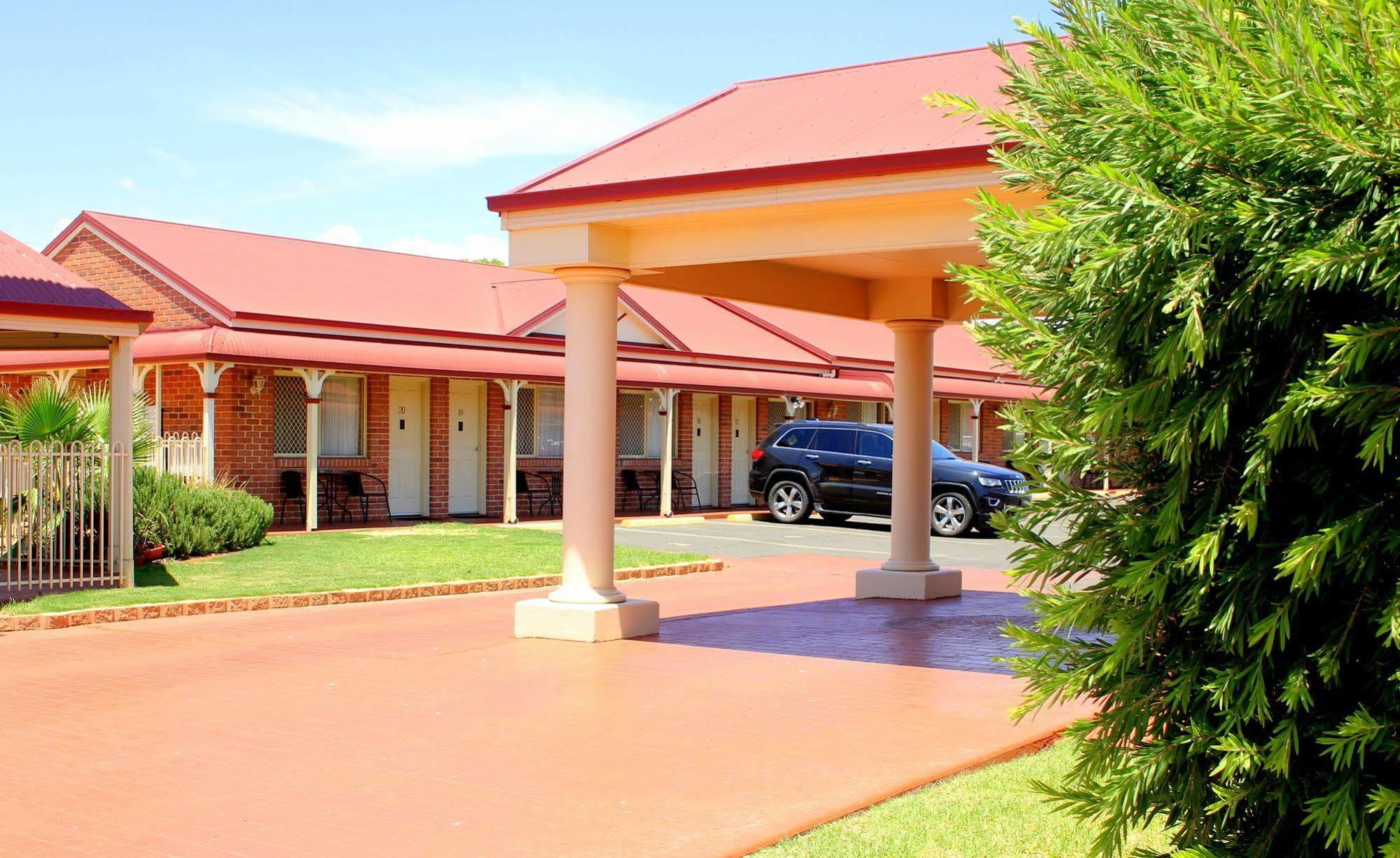 Roma Mid Town Motor Inn Exterior photo